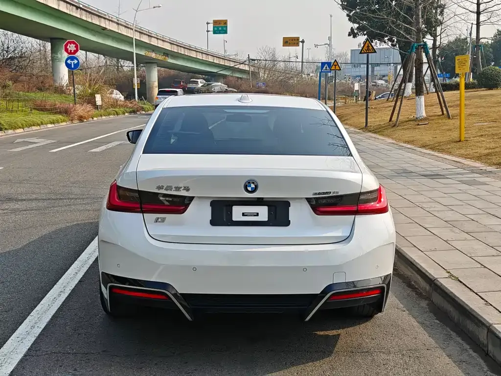 BMW i3 2023 из CN, фото 3