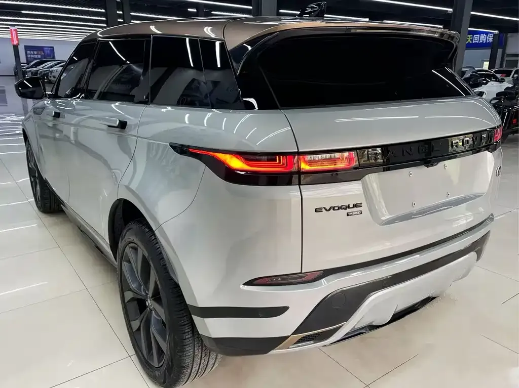 Land Rover Evoque — фото 6