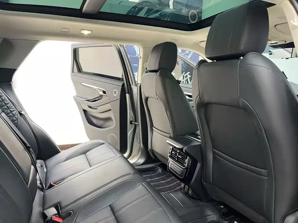Land Rover Evoque — фото 2