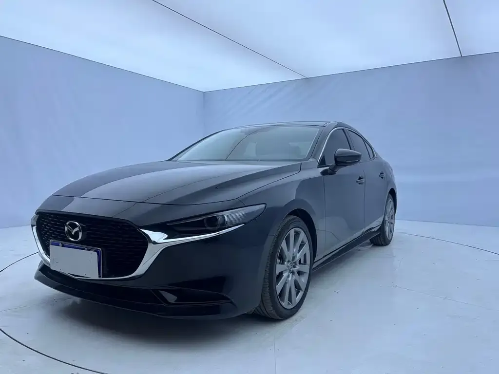 Mazda 3 Axela 2022 из CN, фото 1
