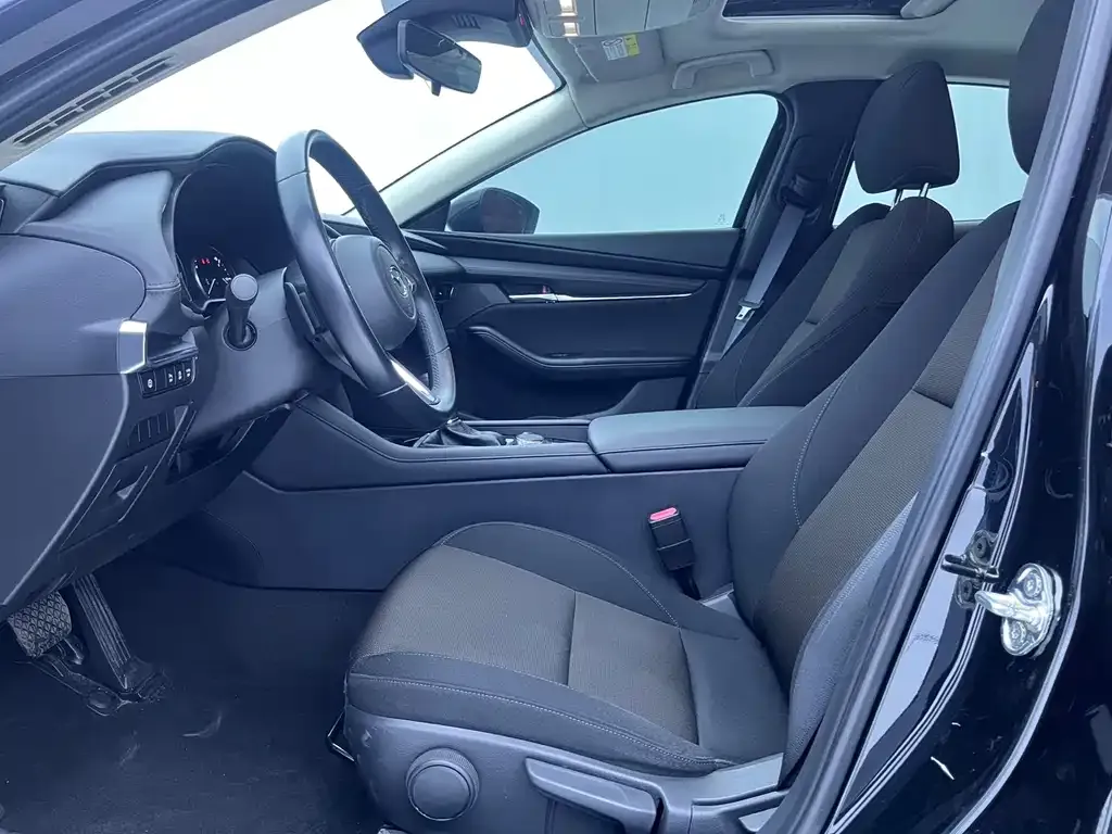 Mazda 3 Axela 2022 из CN, фото 10