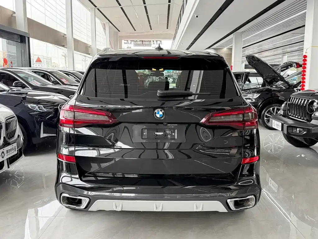 BMW X5 — фото 6