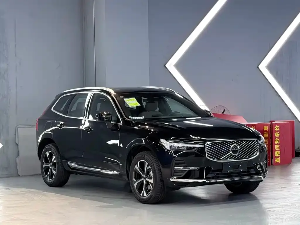 Volvo XC60 — фото 6