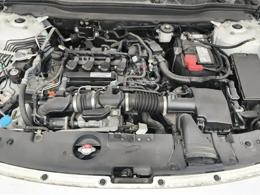 Honda Accord — фото 9