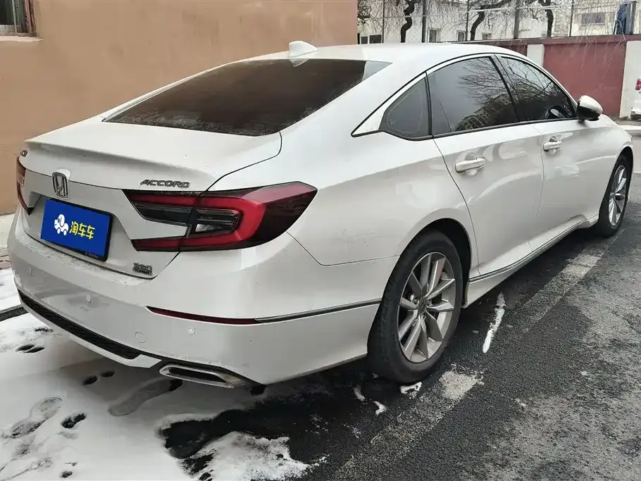 Honda Accord — фото 2