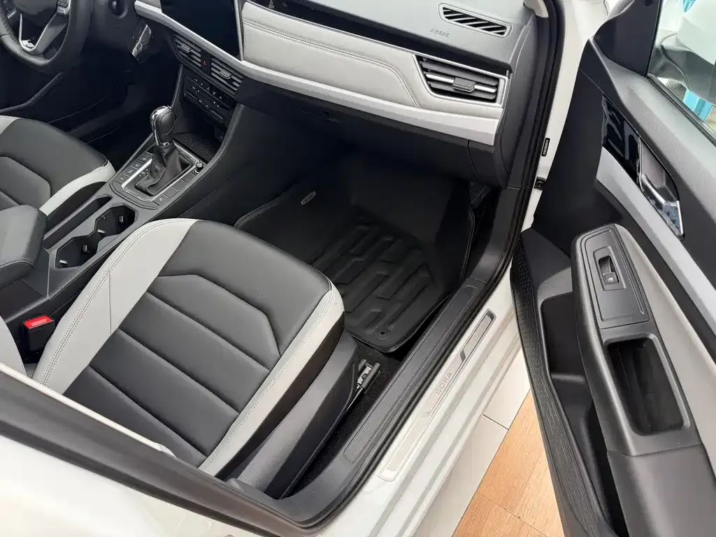 Volkswagen Bora 2025 из CN, фото 9