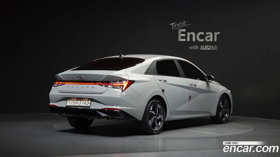 Hyundai AVANTE — фото 4