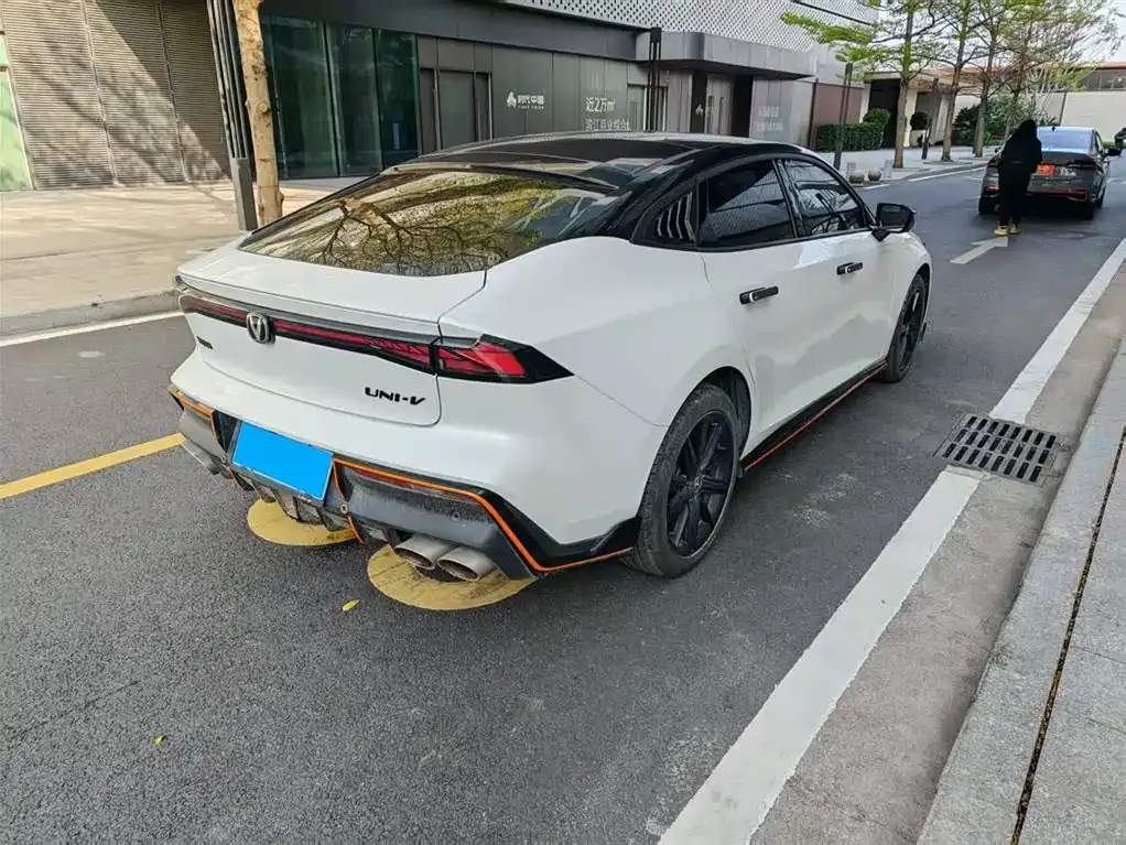 Changan UNI-V 2023 из CN, фото 7