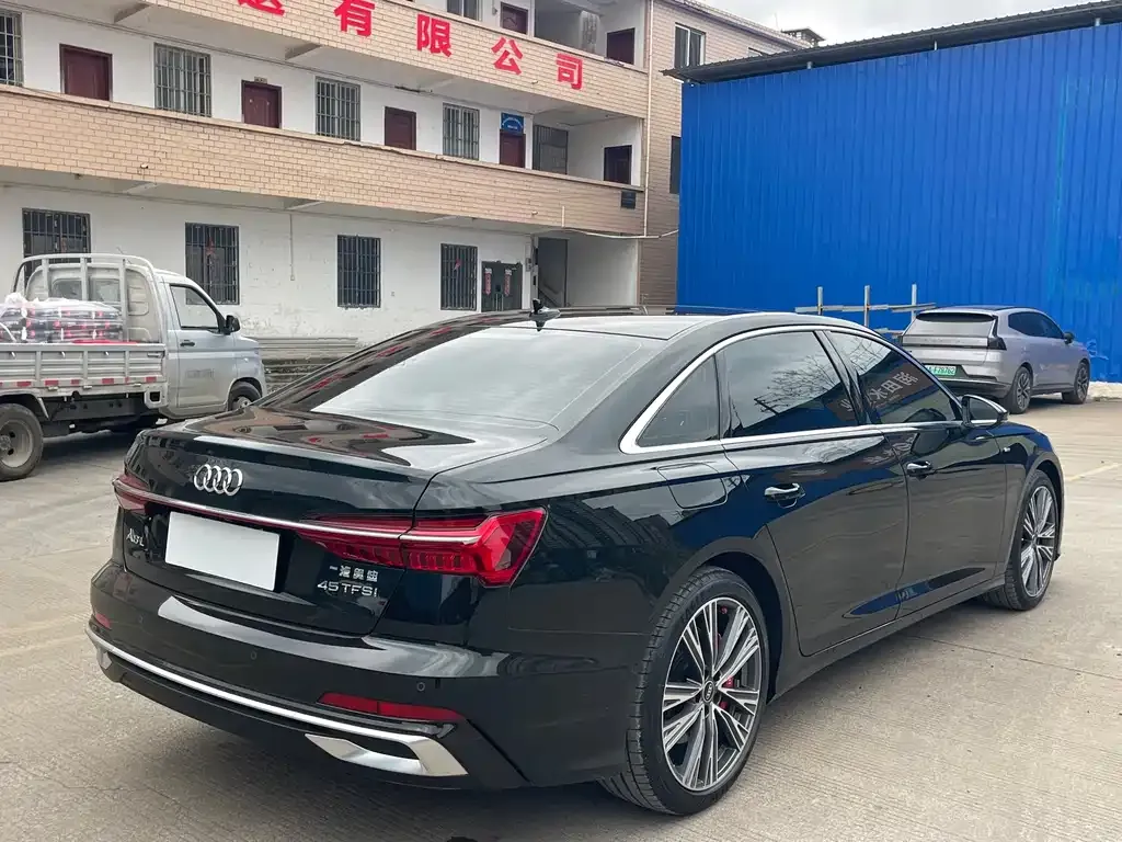 Audi A6L 2025 из CN, фото 2
