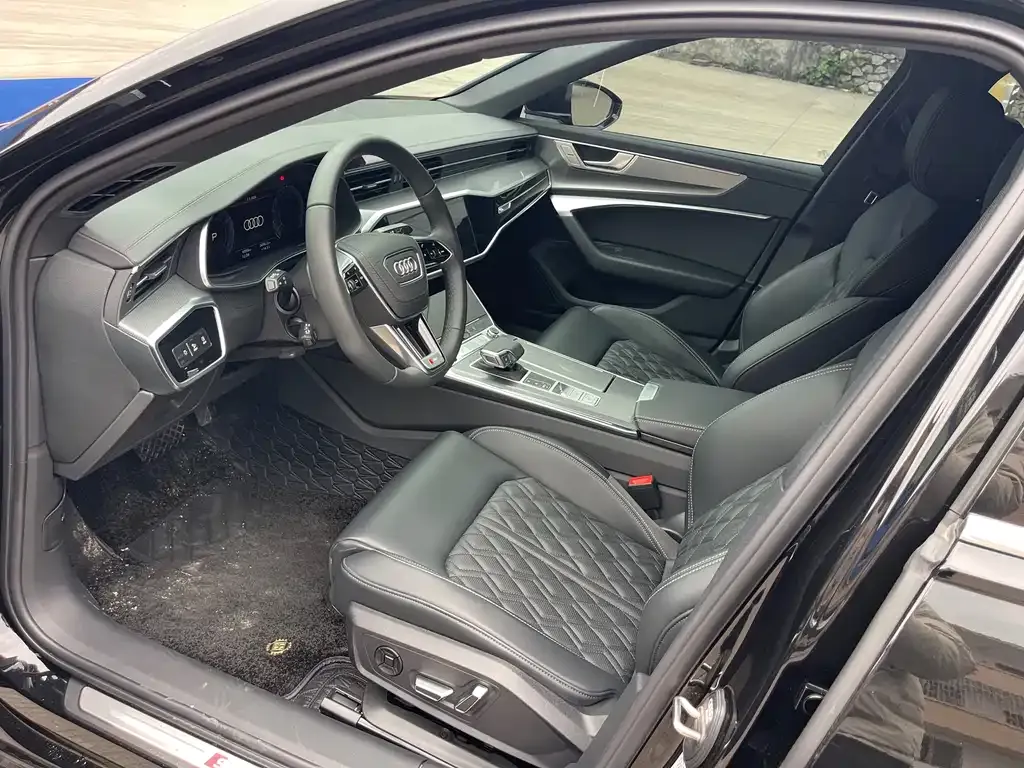 Audi A6L 2025 из CN, фото 3