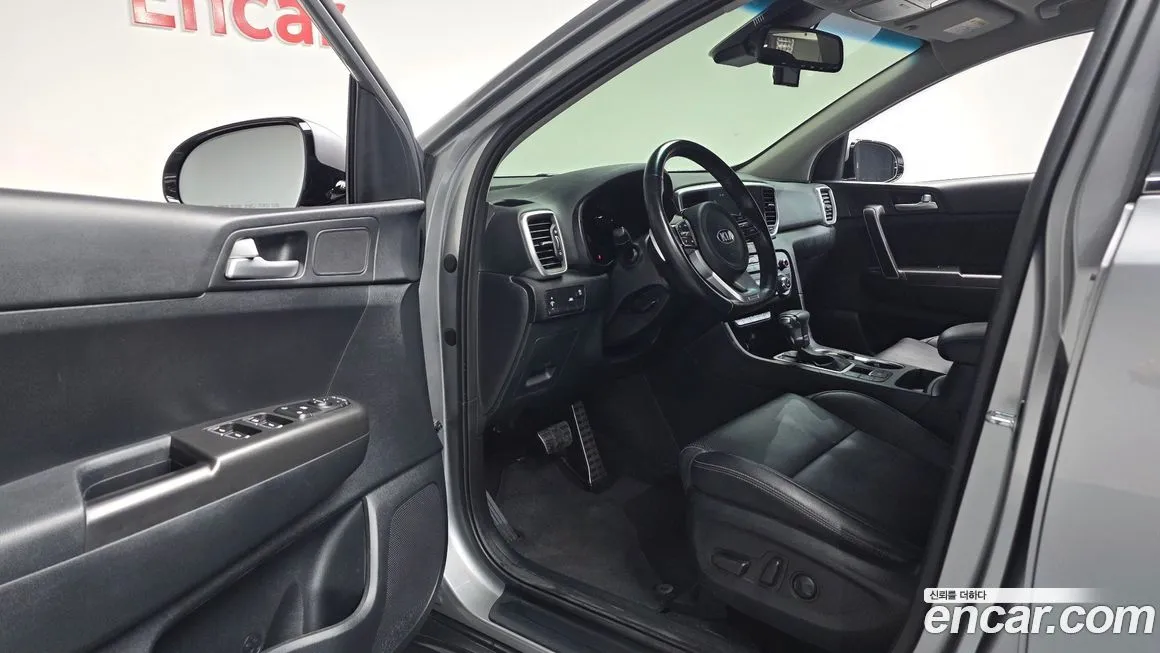 Kia Sportage — фото 6