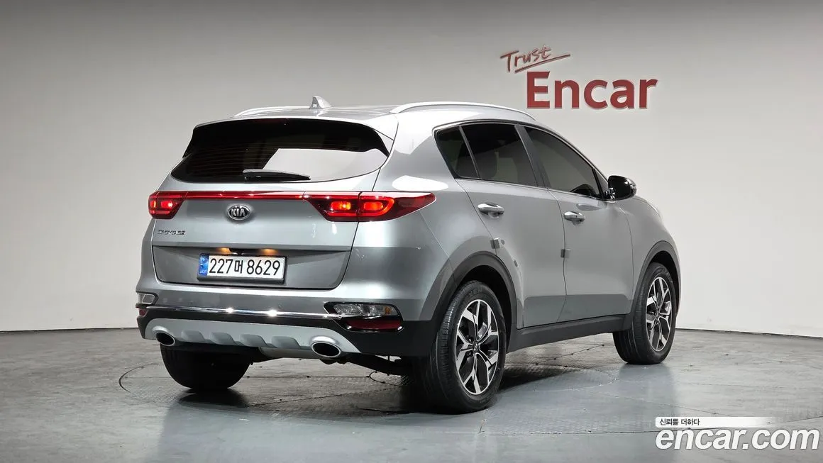 Kia Sportage — фото 5