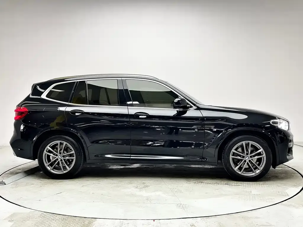 BMW X3 — фото 2