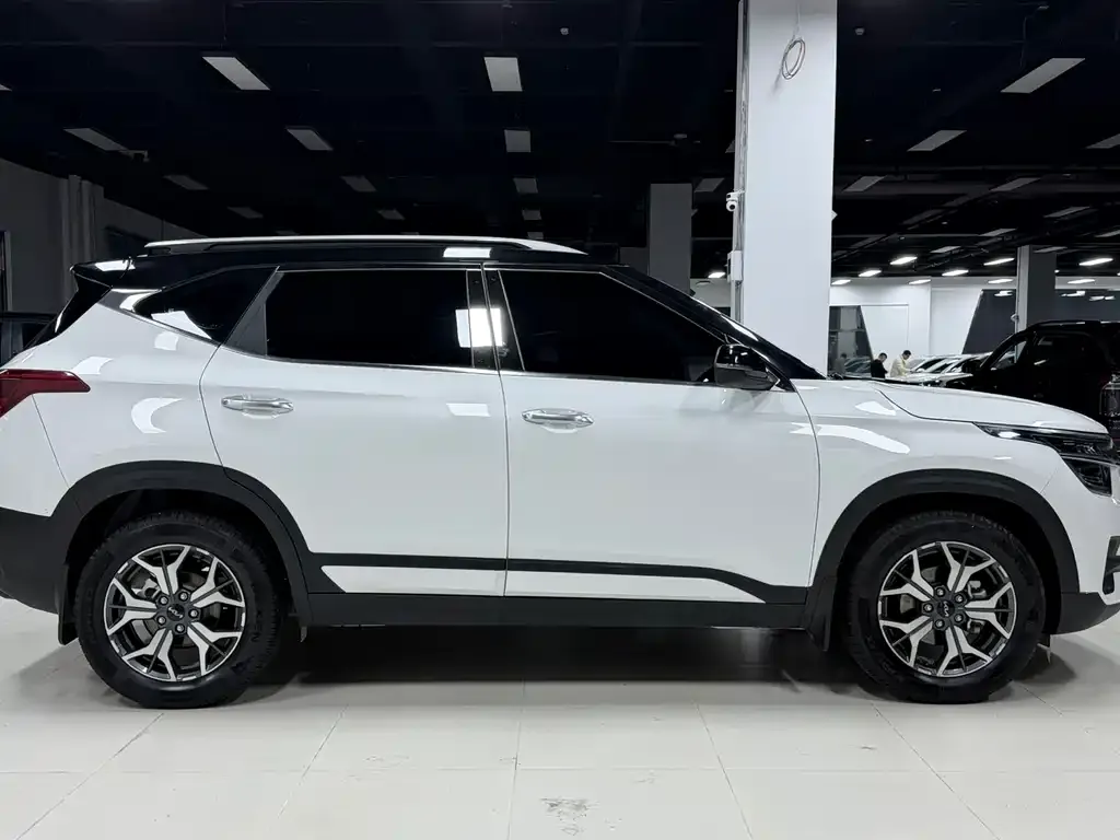 Kia KX3 2021 из CN, фото 3
