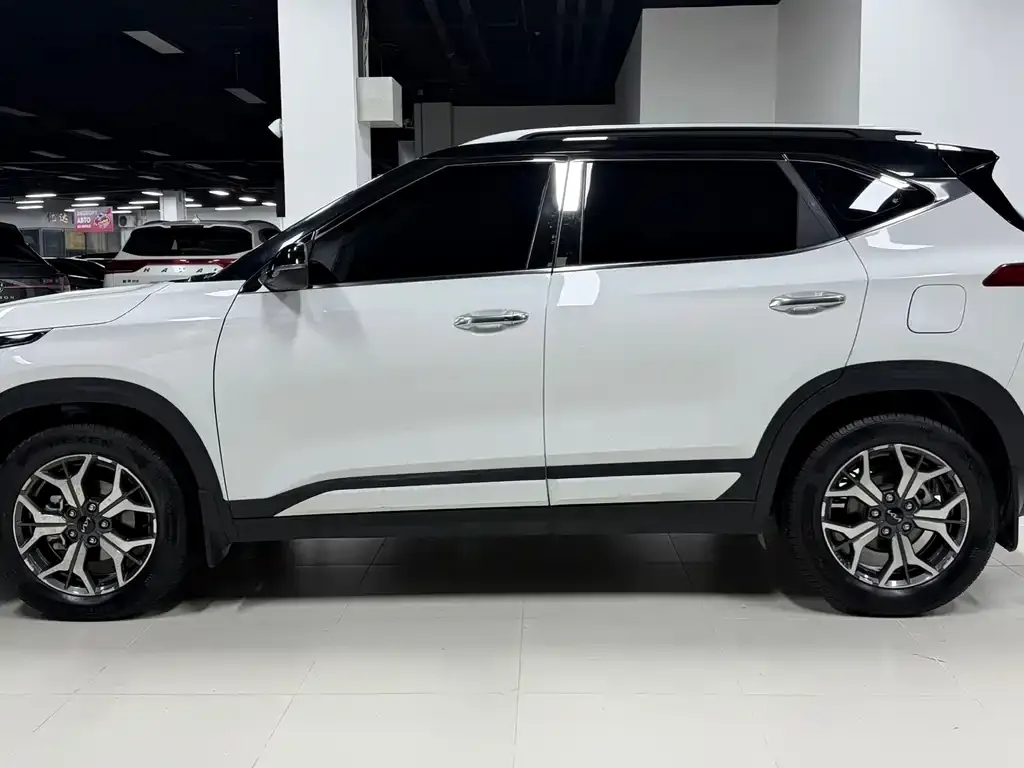 Kia KX3 2021 из CN, фото 4