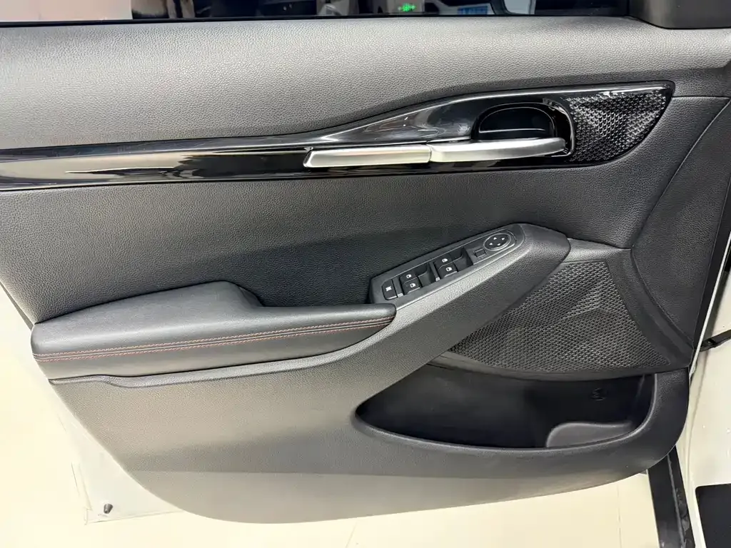 Kia KX3 2021 из CN, фото 10
