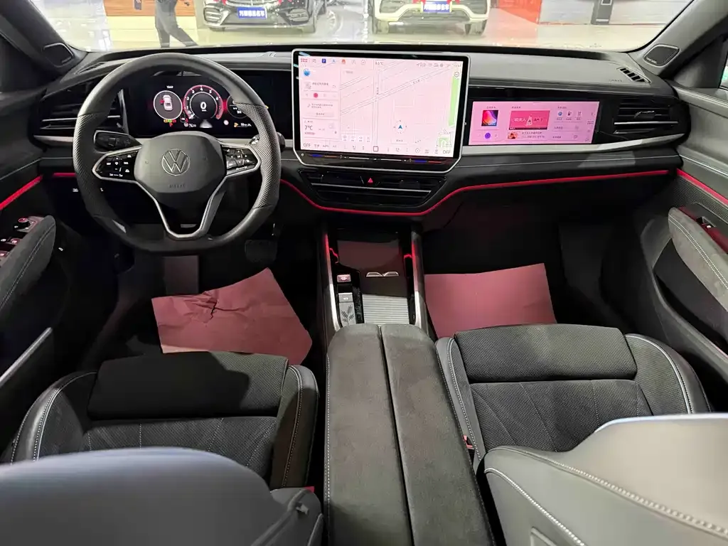 Volkswagen Passat 2024 из CN, фото 2