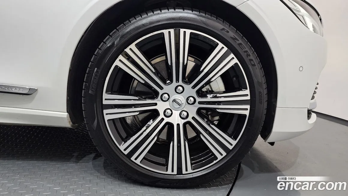 Volvo S90 2023 из KR, фото 7