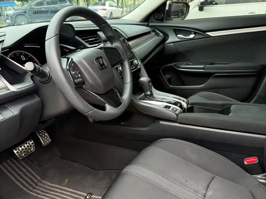 Honda Civic — фото 3