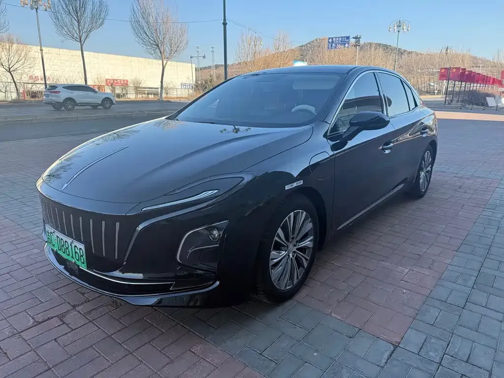 Hongqi E-QM5 2024 из CN, фото 1