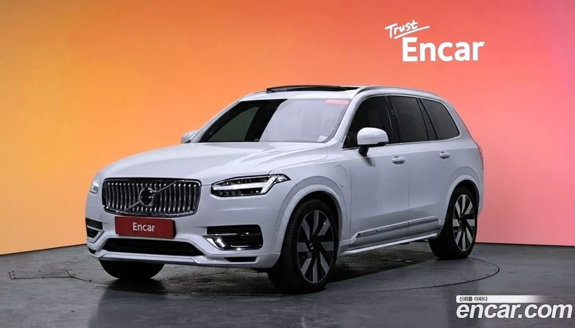 Volvo XC90 — фото 1