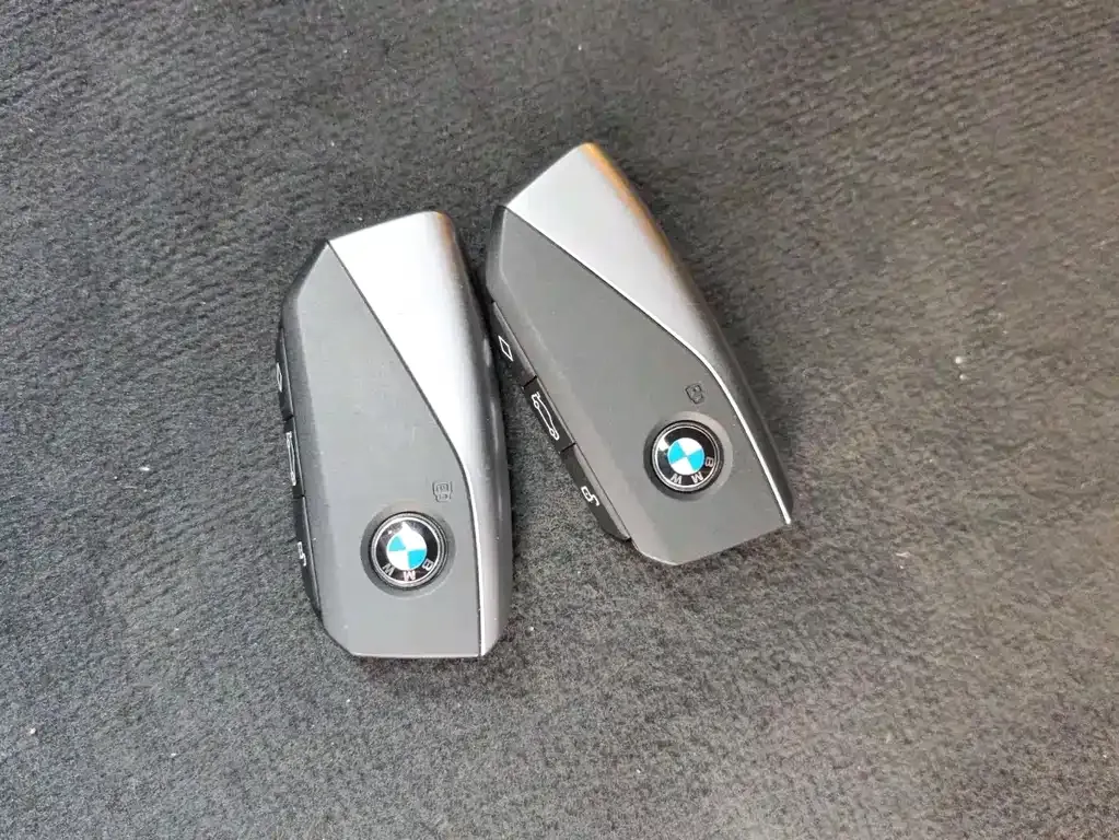 BMW iX1 2025 из CN, фото 3