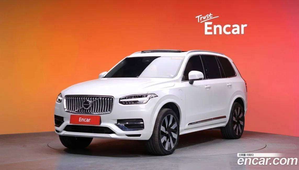 Volvo XC90 — фото 1