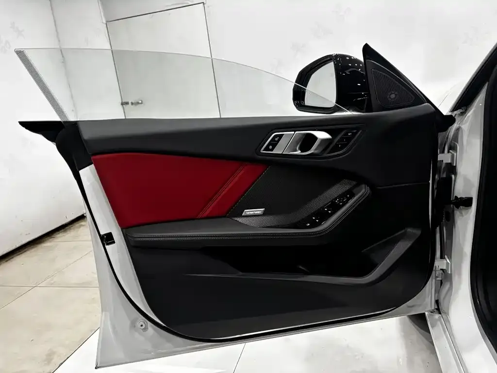 BMW 2 Series 2025 из CN, фото 3