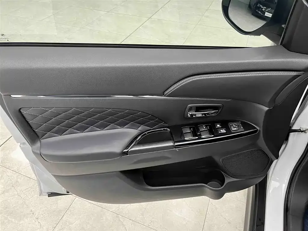 Mitsubishi ASX 2023 из CN, фото 2