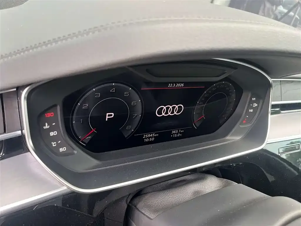 Audi A8 — фото 5