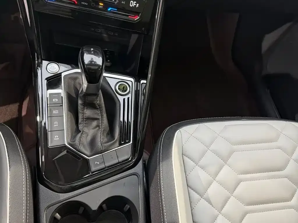 Volkswagen Tayron 2023 из CN, фото 3