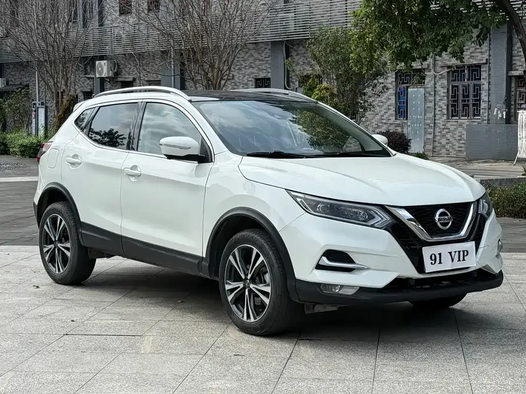 Nissan Qashqai — фото 7
