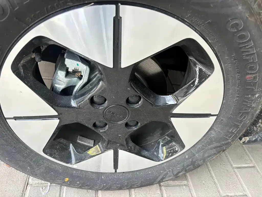 Geely Starburst — фото 2