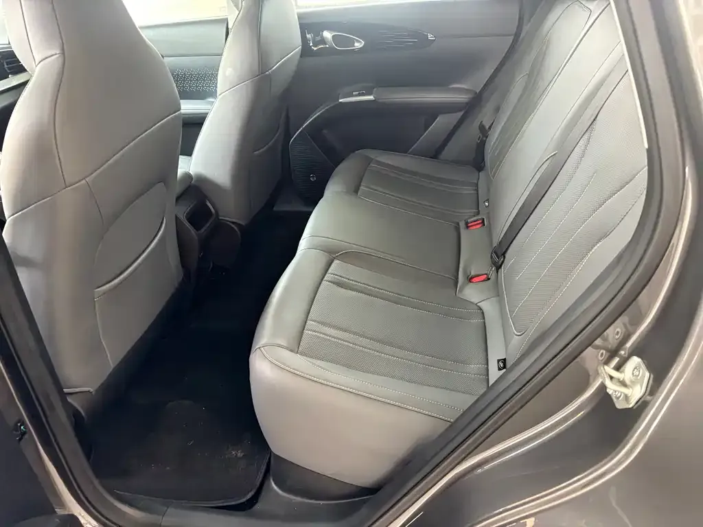 Geely Starburst — фото 8