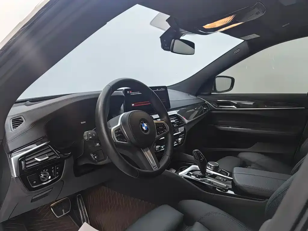 BMW 6 Series GT 2023 из CN, фото 7