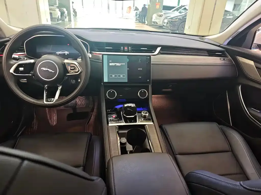 Jaguar XFL 2025 из CN, фото 10