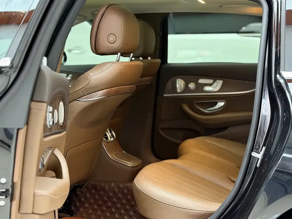 Mercedes-Benz E-Class 2022 из CN, фото 8