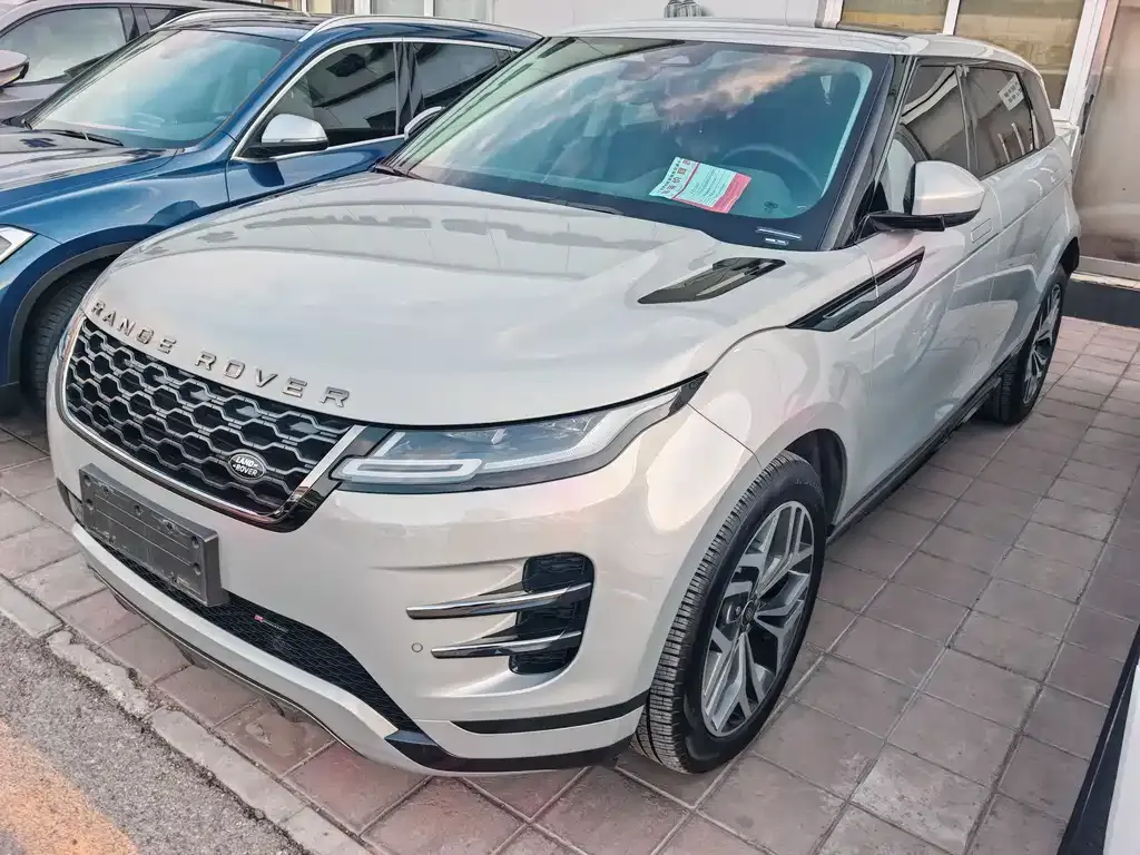 Land Rover Evoque — фото 1