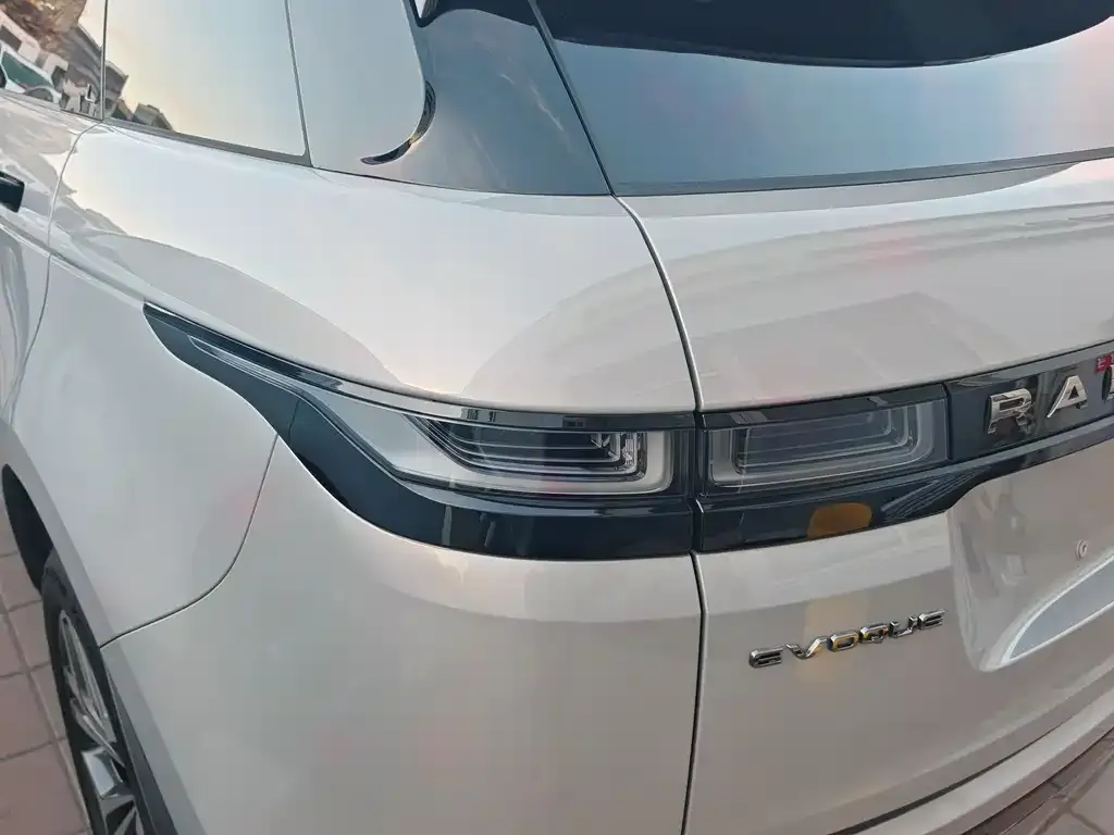 Land Rover Evoque — фото 6