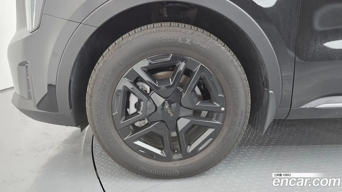 Kia Sorento — фото 6