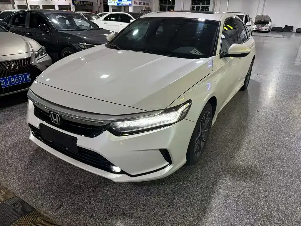Honda Inspire — фото 1