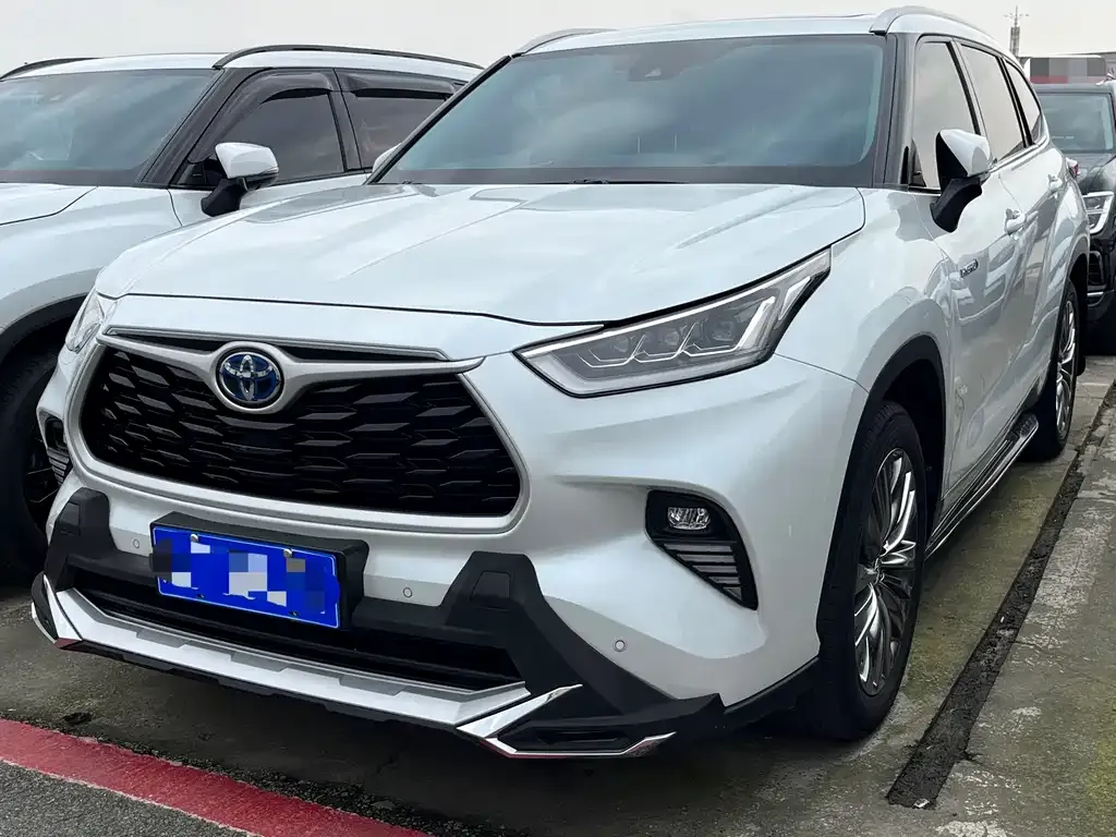 Toyota Highlander 2022 из CN, фото 1