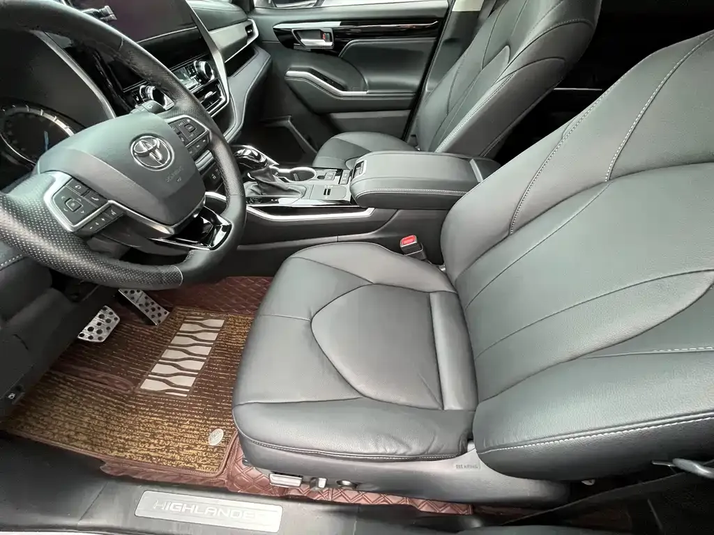Toyota Highlander 2022 из CN, фото 4