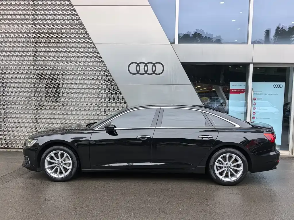 Audi A6L — фото 5
