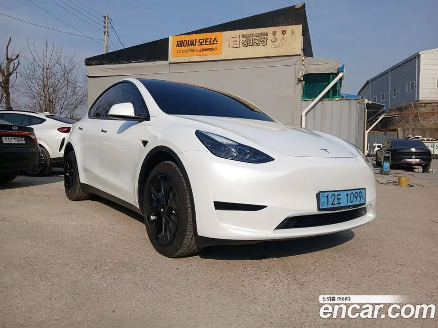 Tesla Model Y — фото 3