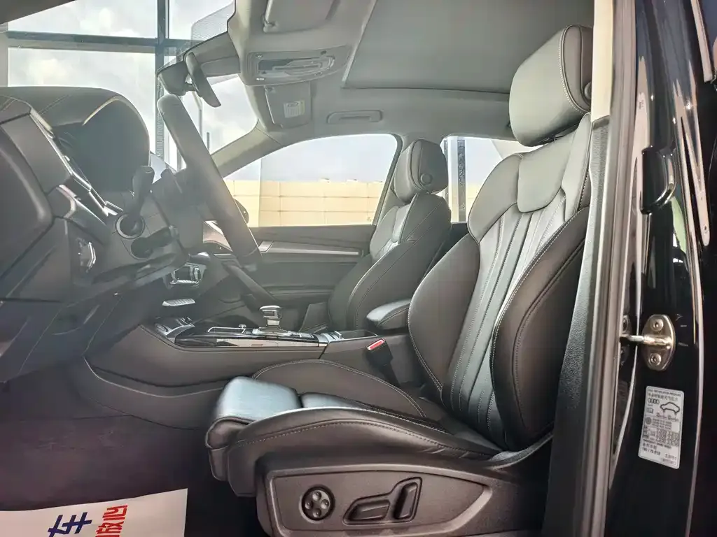 Audi Q5L 2022 из CN, фото 4