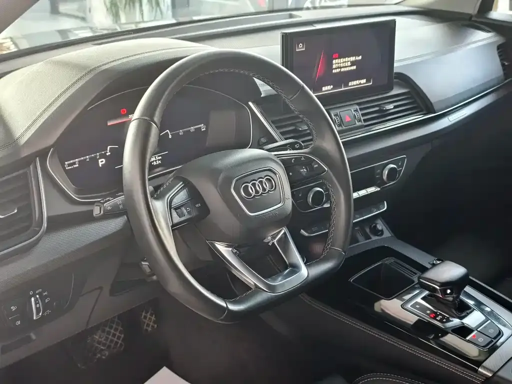 Audi Q5L 2022 из CN, фото 5