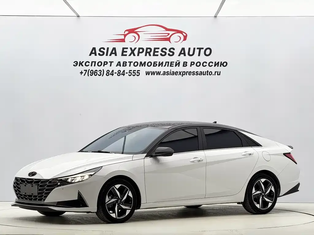 Hyundai Elantra — фото 1