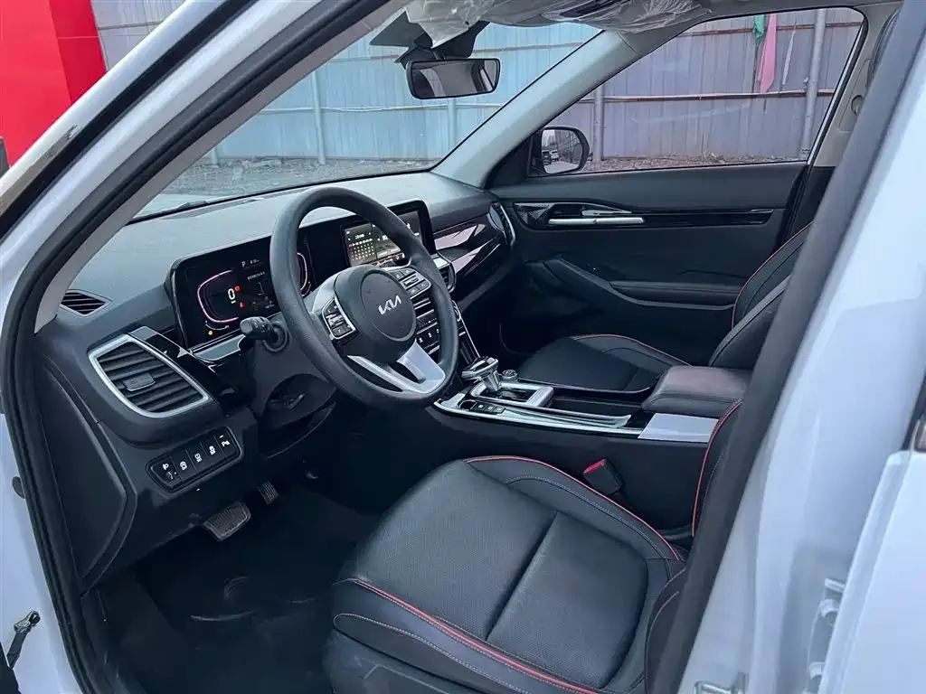 Kia Seltos 2023 из CN, фото 4