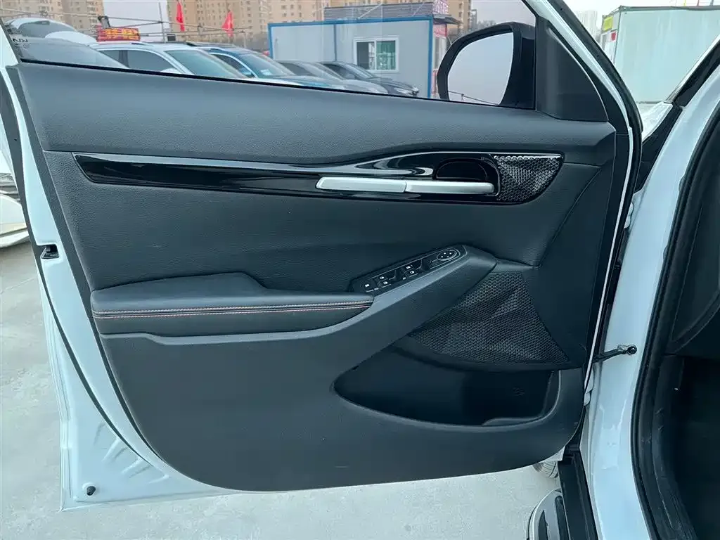 Kia Seltos 2023 из CN, фото 8